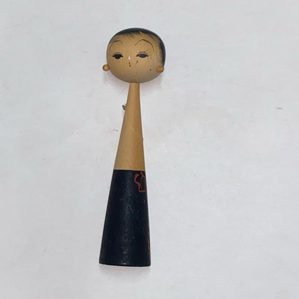Kokeshi Vintage Wooden Doll Figurine